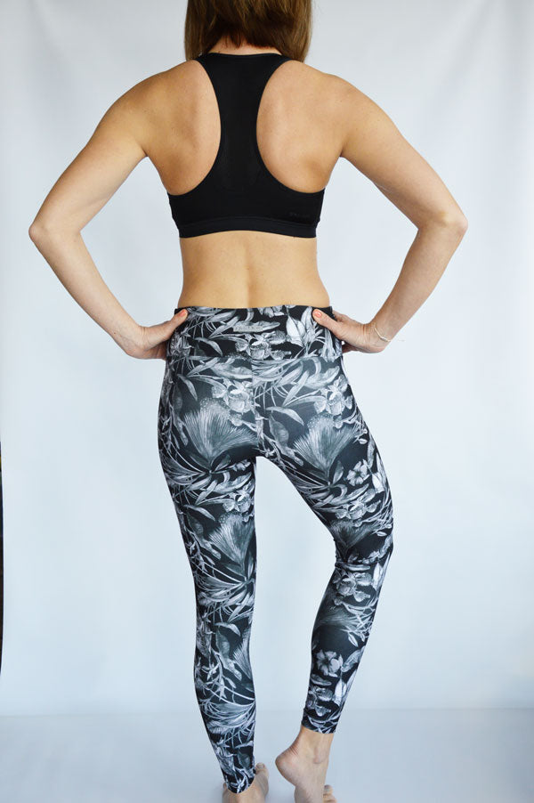 Fekete fehér trópusi mintás női sport leggings_WJFLEG13_4